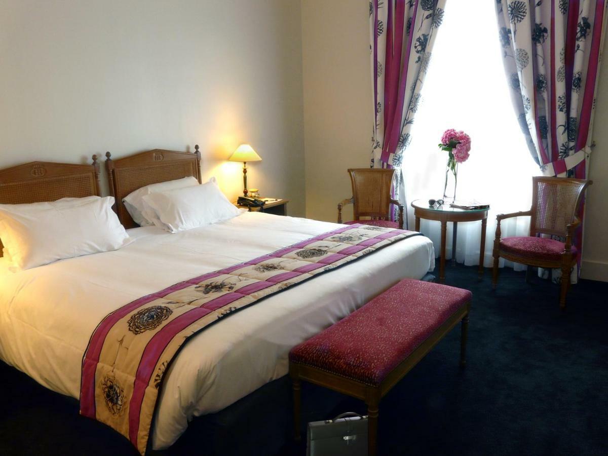 Royal Hotel Paris Champs Elysees Zimmer foto